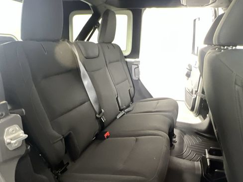 Used 2019 Jeep Wrangler Unlimited Sport AWD/4WD image 26