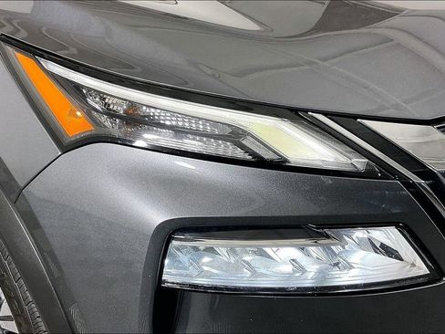 Used 2023 Nissan Rogue SV w/ SV Premium B Package image 40