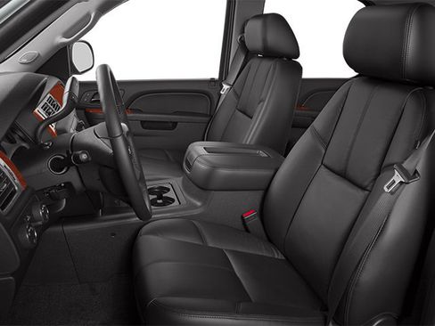 Used 2014 GMC Yukon SLT w/ SLT-2 Equipment Package AWD/4WD image 11