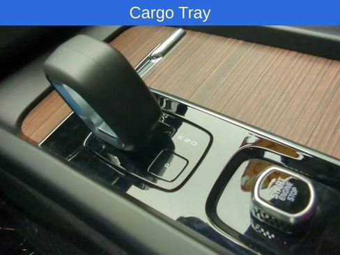 Used 2023 Volvo XC60 B5 Plus w/ Climate Package image 18