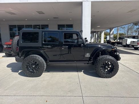 Used 2014 Jeep Wrangler Unlimited Sport image 12