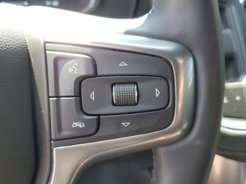 Used 2023 Chevrolet Tahoe Z71 w/ Luxury Package AWD/4WD image 11