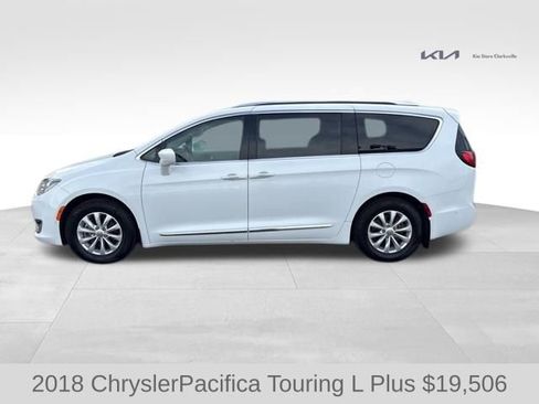 Used 2018 Chrysler Pacifica Touring-L Plus w/ Advanced Safetytec Group image 5