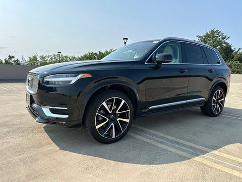 Certified 2023 Volvo XC90 B6 Plus w/ Protection Package Premier AWD/4WD image 4