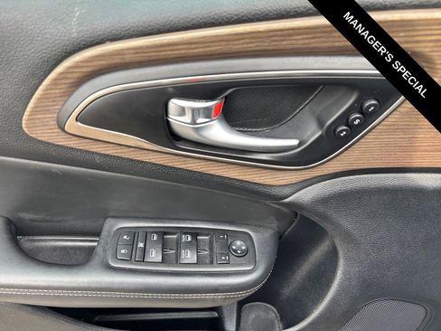 Used 2015 Chrysler 200 C w/ Navigation & Sound Group I FWD image 10