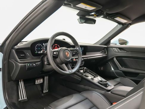 Certified 2026 Porsche 911 Targa 4 GTS AWD/4WD image 4