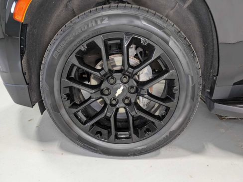 Used 2023 Chevrolet Tahoe Premier image 3