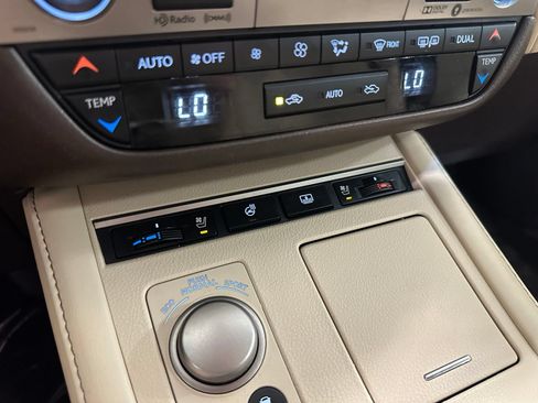 Used 2017 Lexus ES 350 FWD image 33