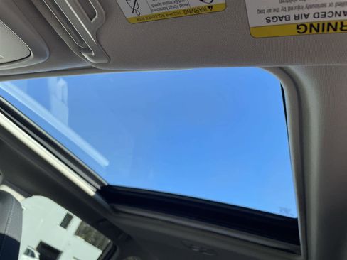 Certified 2022 Subaru Forester Premium image 14