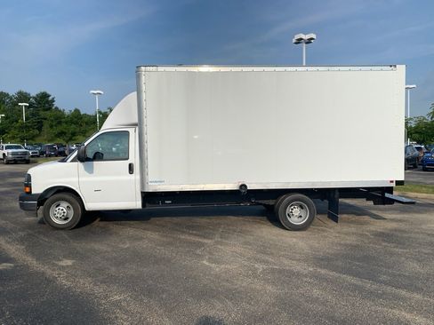 New 2025 Chevrolet Express 3500 w/ Power Convenience Package image 6