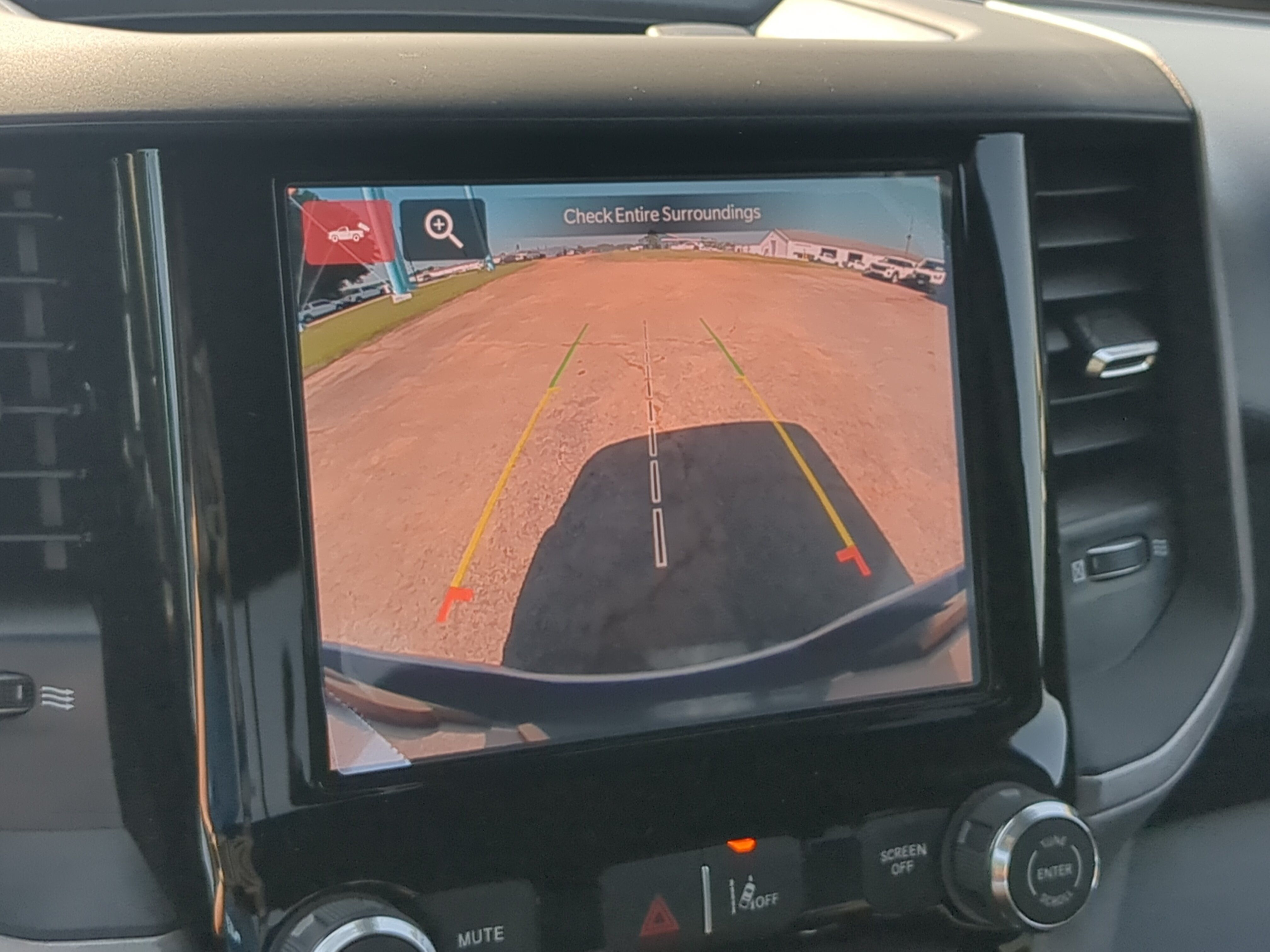 New 2026 RAM 1500 Express AWD/4WD image 19