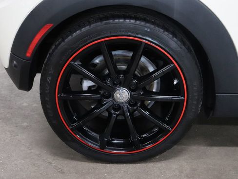 Used 2021 MINI Cooper 2-Door Hardtop w/ Storage Package image 30