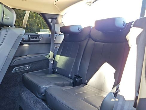 Used 2023 Land Rover Range Rover Long Wheelbase SE AWD/4WD image 32