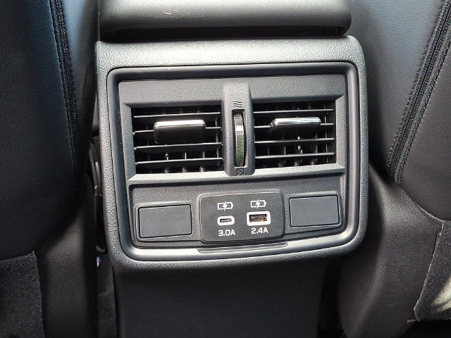 Used 2026 Subaru Forester Premium AWD/4WD image 11