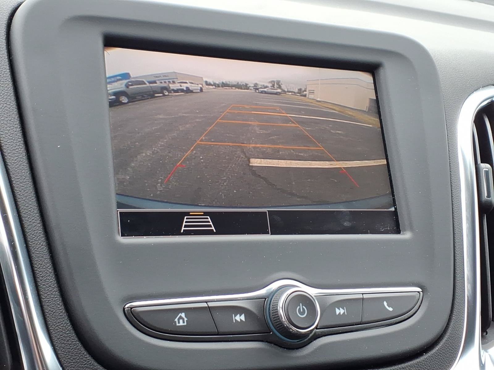 Used 2024 Chevrolet Equinox LT FWD image 13