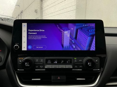 Used 2025 Toyota Grand Highlander FWD image 29