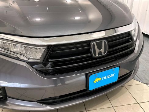 Used 2023 Honda Odyssey EX-L image 32