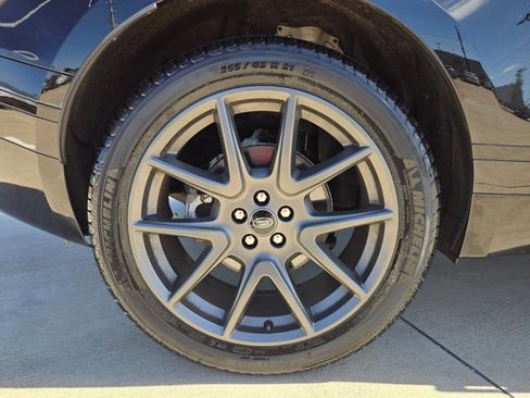 Used 2023 Land Rover Range Rover Velar R-Dynamic S image 24