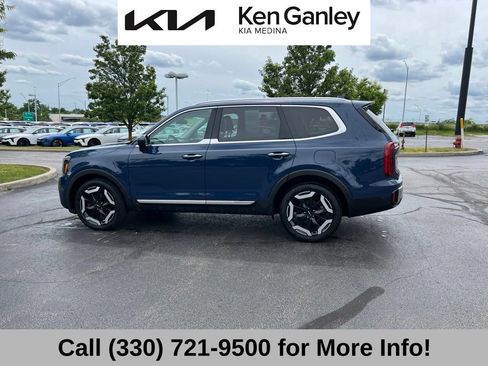 Certified 2023 Kia Telluride S w/ S Sunroof Package AWD/4WD image 9