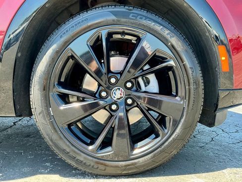 Used 2022 Buick Envision Essence w/ Technology Package II FWD image 22