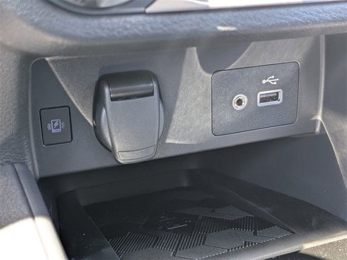 New 2025 Nissan Versa SV w/ Trunk Package image 20