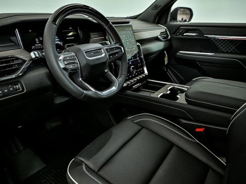 New 2026 GMC Acadia Denali image 8