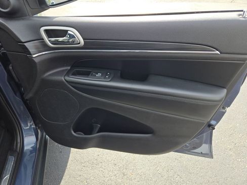 Used 2020 Jeep Grand Cherokee Limited image 5