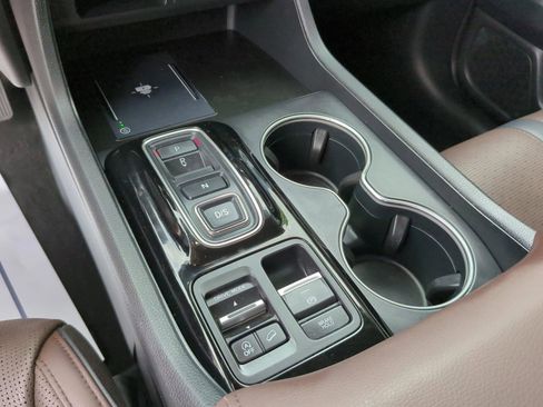 Certified 2024 Honda Pilot Elite image 16