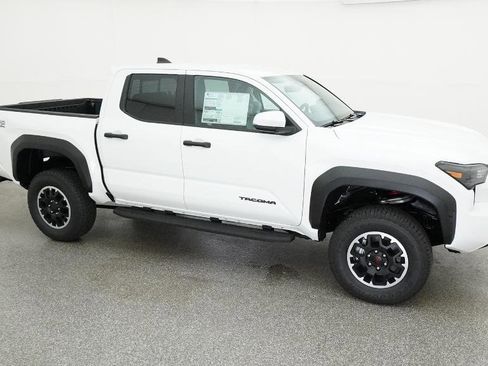 New 2025 Toyota Tacoma TRD Off-Road image 38