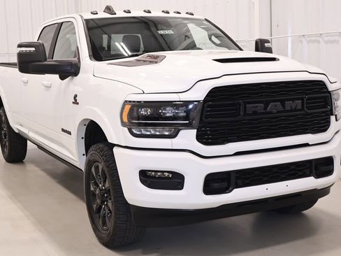 Used 2024 RAM 3500 Limited w/ Night Edition AWD/4WD image 4