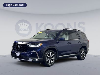 Used 2025 Honda Pilot Touring