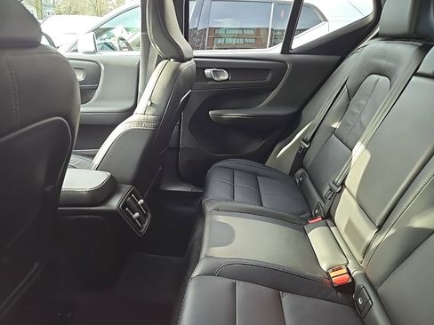 Certified 2023 Volvo XC40 B5 Plus w/ Driver Assist Package image 15