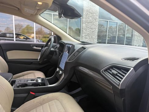 Used 2023 Ford Edge SE AWD/4WD image 14