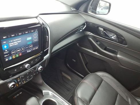 Used 2023 Chevrolet Traverse RS w/ LPO, Floor Liner Package image 23