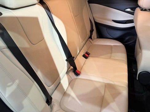 Used 2025 Buick Encore GX Sport Touring image 33