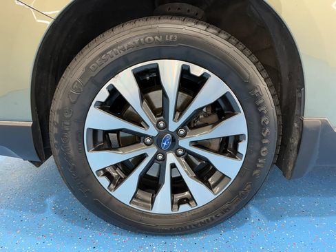 Used 2017 Subaru Outback 2.5i Limited AWD/4WD image 51