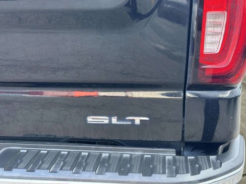 Used 2021 GMC Sierra 1500 SLT w/ SLT Premium Package AWD/4WD image 37
