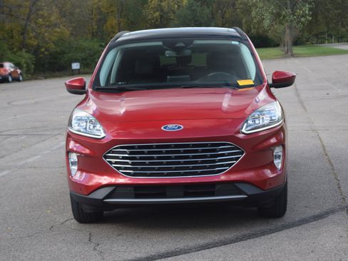 Certified 2022 Ford Escape Titanium w/ Titanium Premium Package image 21