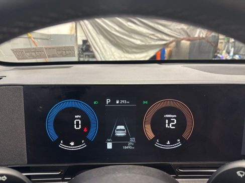 Used 2025 Hyundai Kona SEL image 40