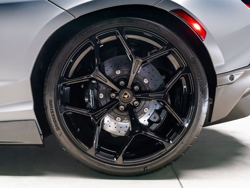 Used 2024 Lamborghini Revuelto AWD/4WD image 59