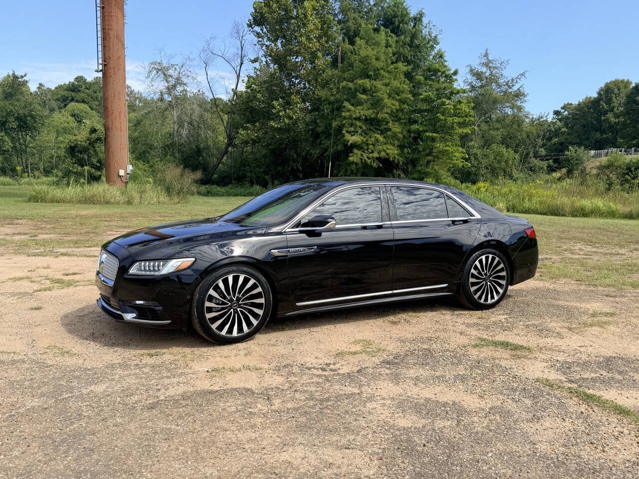 Used 2017 Lincoln Continental Black Label w/ Rear-seat Package AWD/4WD image 1