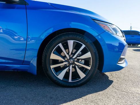 Used 2023 Nissan Sentra SV w/ SV Premium Package image 5