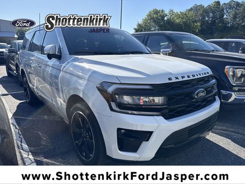 Used 2024 Ford Expedition Limited RWD image 1