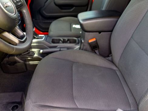 Used 2023 Jeep Wrangler Unlimited Sport AWD/4WD image 13