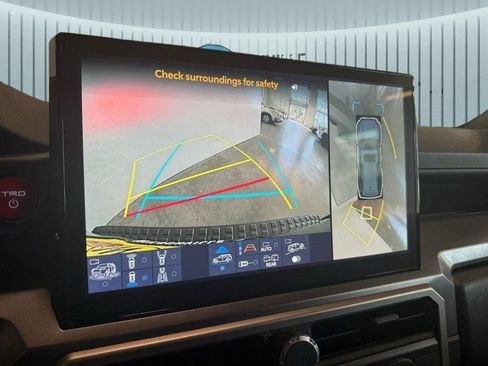 Used 2025 Toyota 4Runner TRD Off-Road Premium image 3