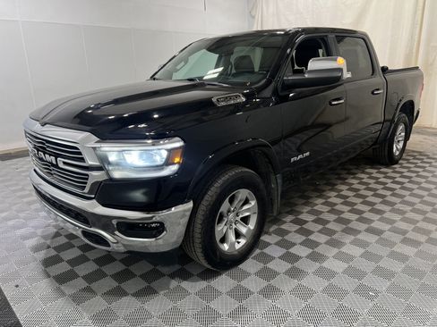 Used 2022 RAM 1500 Laramie AWD/4WD image 1