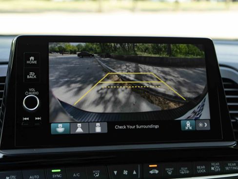 Used 2025 Honda Odyssey Sport-L image 31