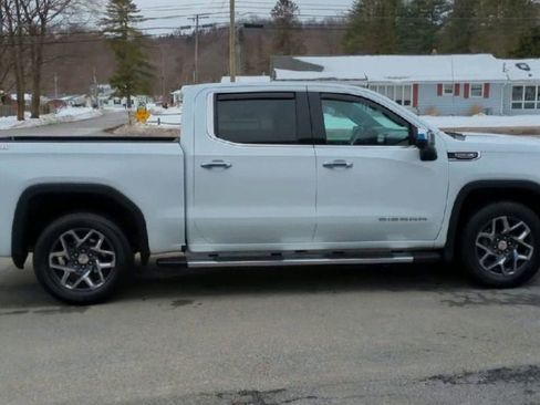 Used 2025 GMC Sierra 1500 SLT w/ SLT Premium Plus Package image 9