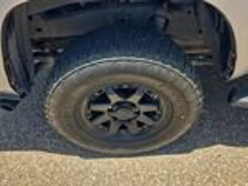 Used 2023 Toyota Tacoma SR AWD/4WD image 22