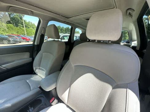 Used 2017 Subaru Forester 2.5i Premium AWD/4WD image 14